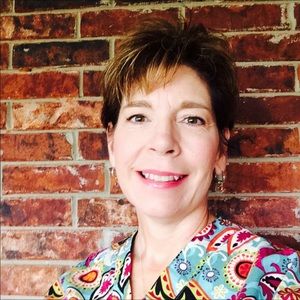 Meet your Posher, Debra